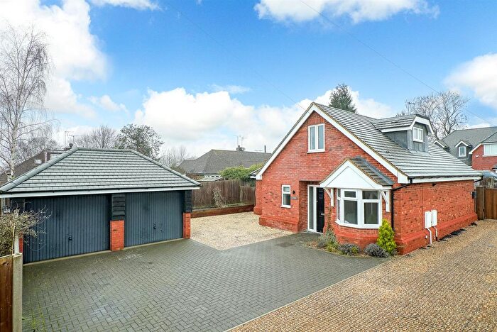 3 Bedroom Detached House To Rent In Bower Lane, Eaton Bray, Bedfordshire, LU6