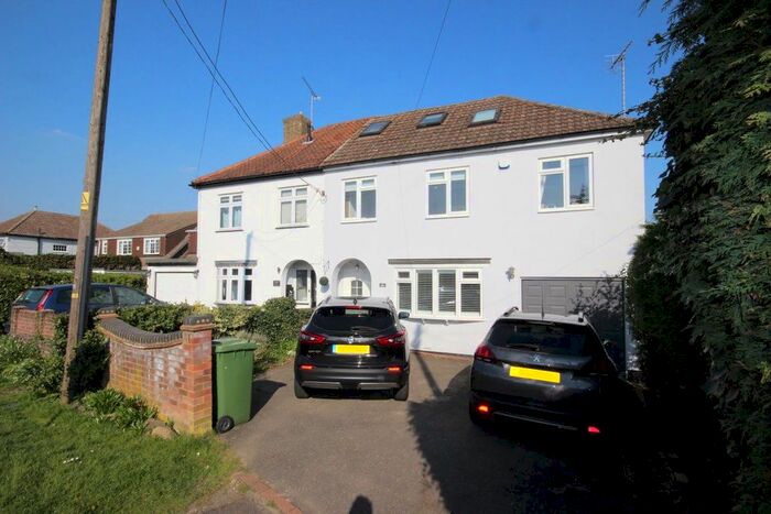 4 Bedroom Property To Rent In Greens Farm Lane, Billericay, CM11