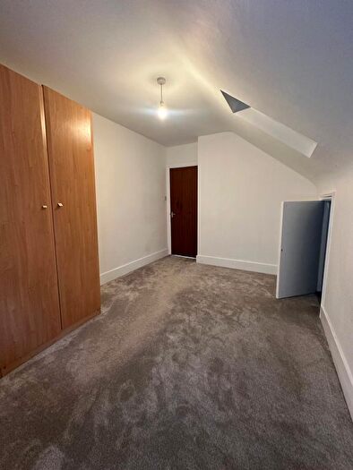 3 Bedroom Flat To Rent In Ilford, IG1