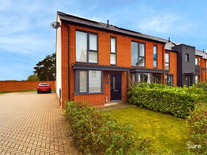 2 Bedroom House To Rent In Dumfries Drive, Derby, DE22