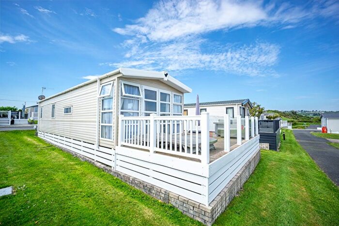 3 Bedroom Park Home For Sale In Abersoch, Pwllheli, LL53