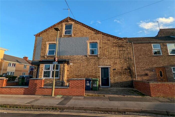 3 Bedroom Terraced House To Rent In Bullingdon Road, Cowley, East Oxford, Oxfordshire, OX4