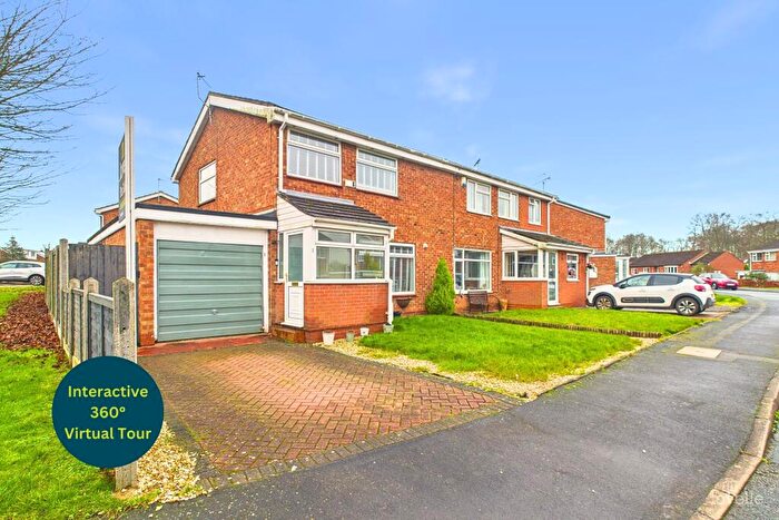 3 Bedroom Semi-Detached House For Sale In Orchard Close, Barton-upon-Humber, North Lincolnshire, DN18