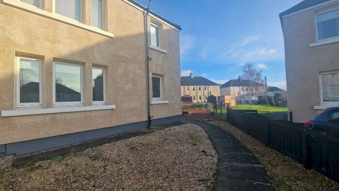 2 Bedroom Flat To Rent In Lochfield Crescent, Paisley, Renfrewshire, PA2