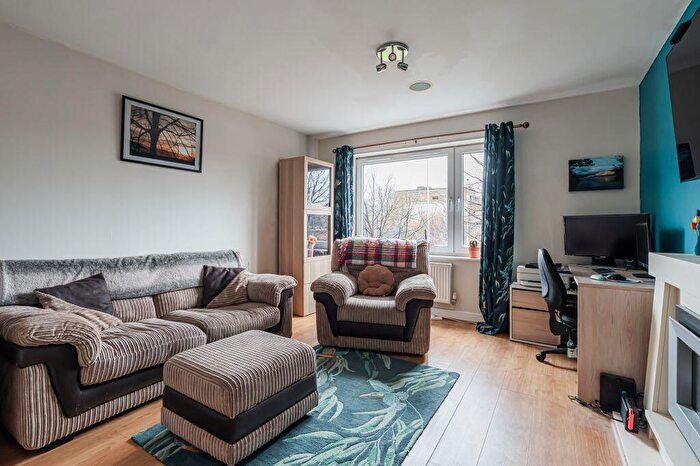 2 Bedroom Flat For Sale In / Waterfront Avenue, Edinburgh, EH5