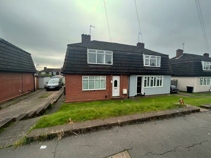 3 Bedroom Semi-Detached House To Rent In Heath Road, Netherton, West Midlands, DY2