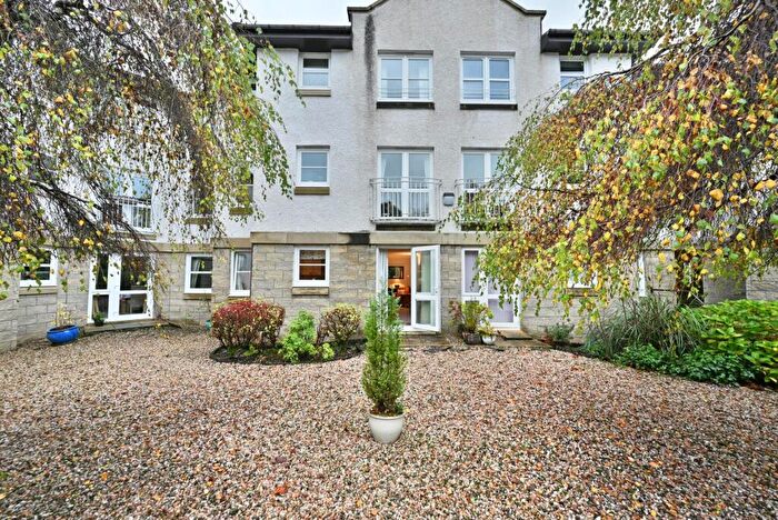 1 Bedroom Flat For Sale In Woodrow Court, Kilmacolm, PA13