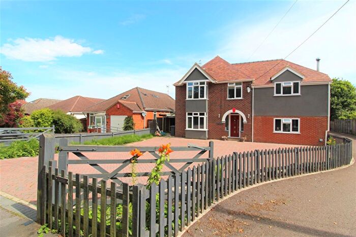 4 Bedroom Detached House For Sale In Naas Lane, Quedgeley, Gloucester, GL2