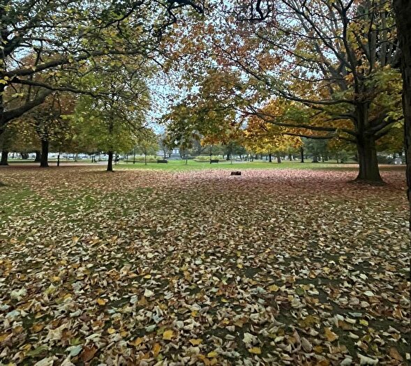 2 Bedroom Apartment For Sale In Unit, Padwell Place, Asylum Road, Southampton, Hampshire, SO15