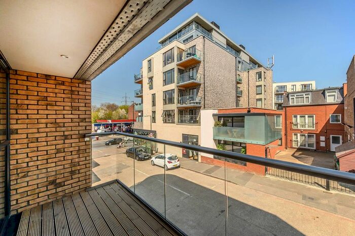 1 Bedroom Flat To Rent In Valley Gardens, Colliers Wood, London, SW19