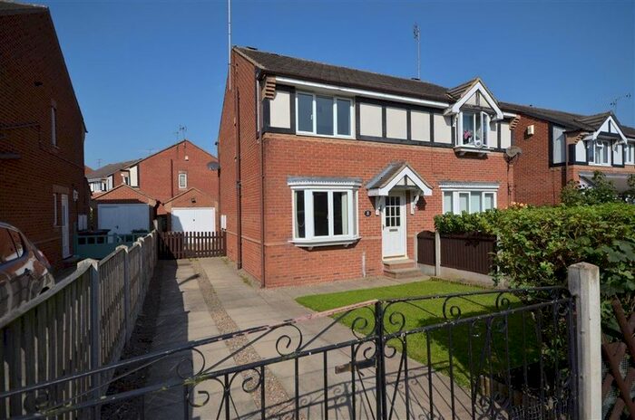 3 Bedroom Semi-Detached House To Rent In Grove Terrace, Hemsworth, WF9