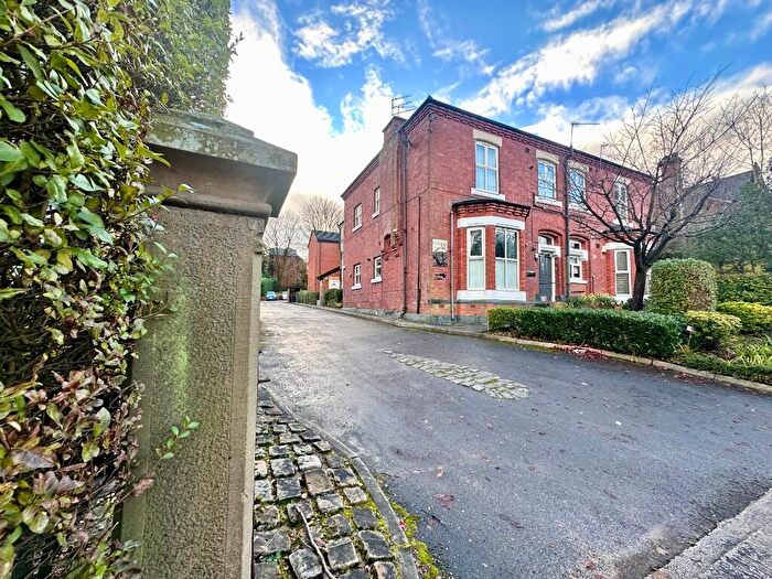 2 Bedroom Apartment To Rent In Mottram Road, Hyde, Greater Manchester, SK14