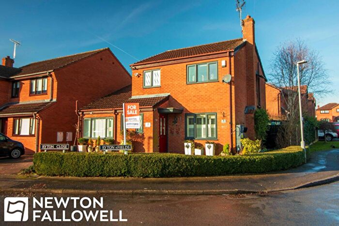 4 Bedroom Detached House For Sale In Ryton Fields, Blyth, S81