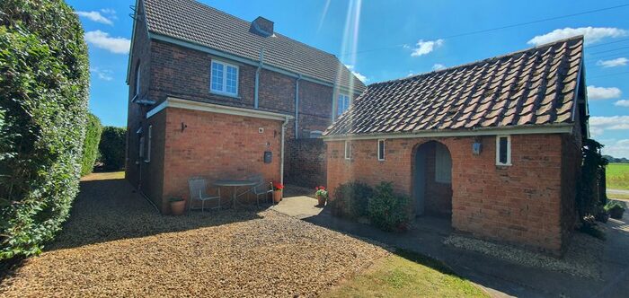 3 Bedroom Cottage To Rent In New Road, Sutton Bridge, Spalding, PE12