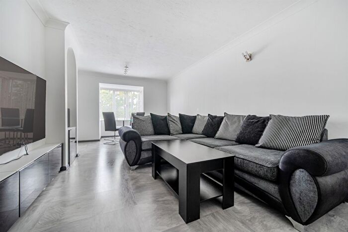 2 Bedroom Flat For Sale In John Gooch Drive, Enfield, EN2