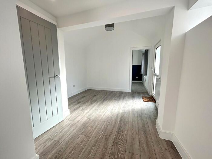 1 Bedroom Detached Bungalow To Rent In Aldwick Road, Bognor Regis, PO21