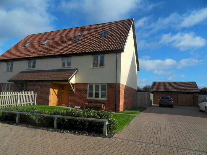 3 Bedroom Semi-Detached House To Rent In East Harling, NR16