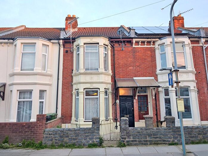 3 Bedroom Terraced House For Sale In St. Pirans Avenue, Portsmouth, PO3