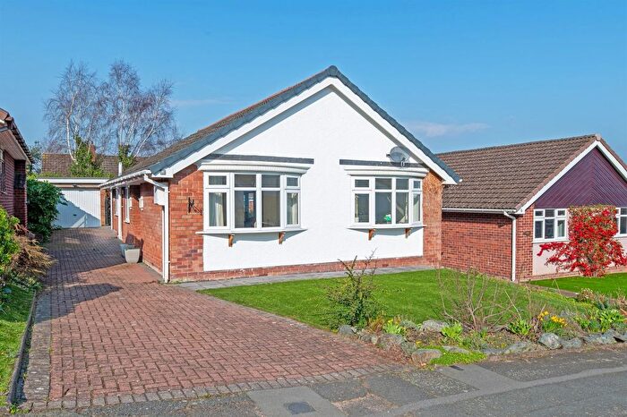 2 Bedroom Detached Bungalow For Sale In Cambridge Gardens, Helsby, WA6