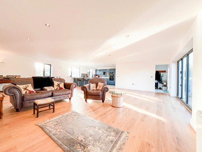 5 Bedroom Detached House For Sale In Woodholme, Kirby Lane, Leicester., LE9