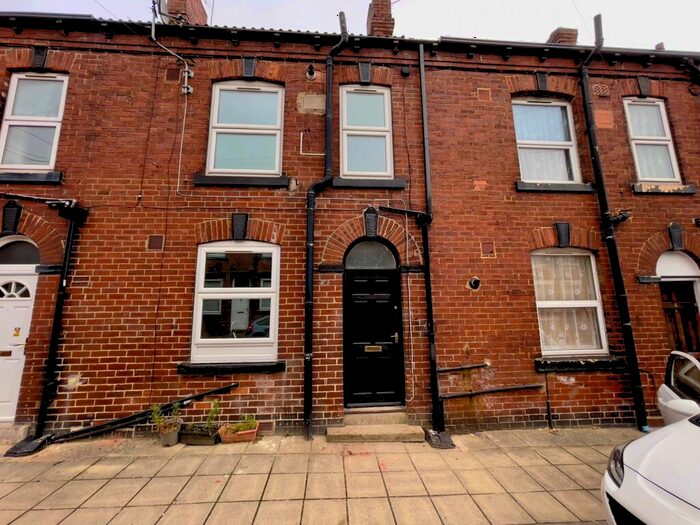 1 Bedroom Terraced House To Rent In Barden Mount, Leeds, West Yorkshire, LS12