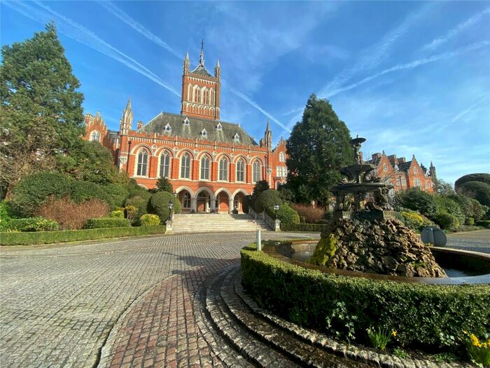 2 Bedroom Apartment To Rent In Holloway Drive, Virginia Water, Surrey, GU25