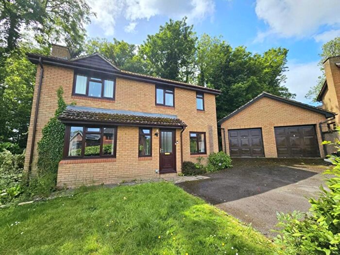 4 Bedroom Detached House For Sale In St. Bartholomews Close, Cam, Dursley, GL11