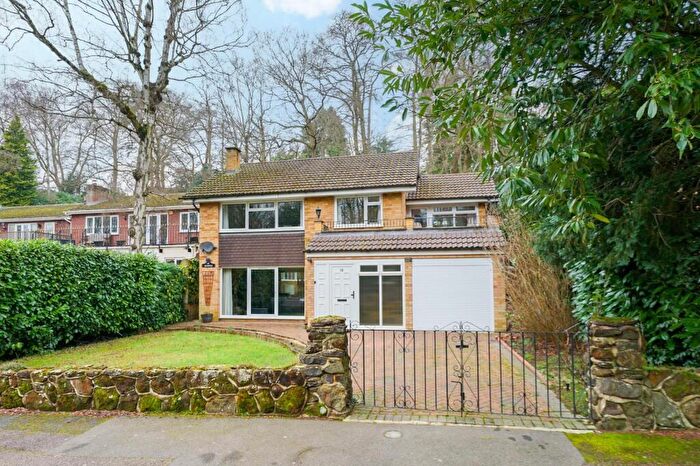 4 Bedroom Detached House For Sale In Dingle Dell, Leighton Buzzard, LU7