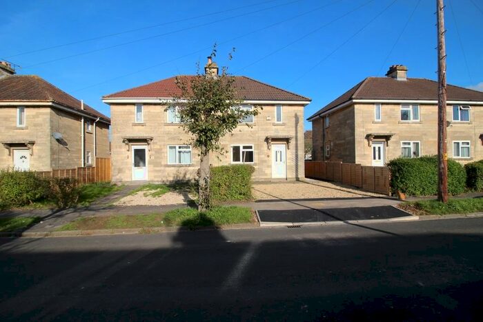 3 Bedroom Semi-Detached House To Rent In Wansdyke Road, BA2