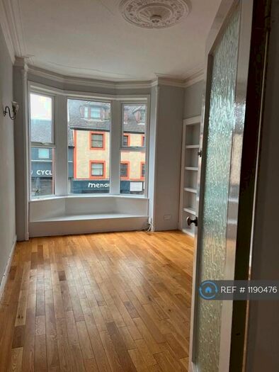 1 Bedroom Flat To Rent In Causeyside Street, Paisley, PA1