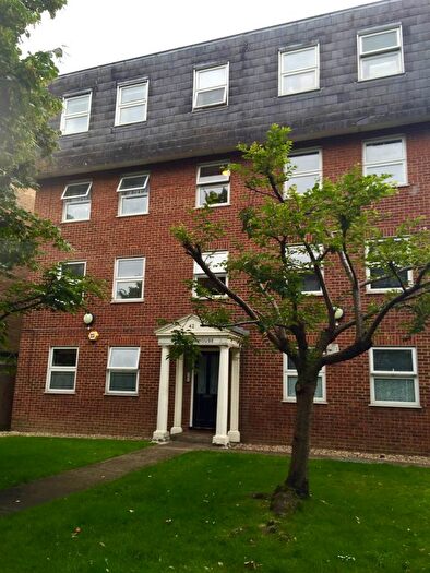 2 Bedroom Flat To Rent In Sydenham Road, Croydon, CR0