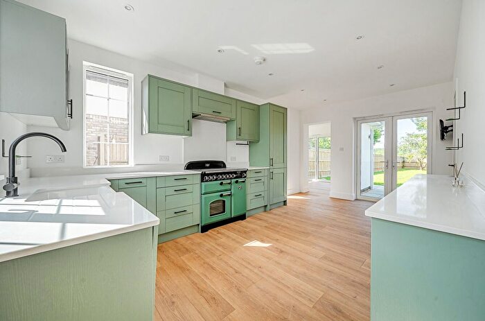 3 Bedroom Semi-Detached House For Sale In Romsey Road, West Wellow, Romsey, Hampshire, SO51