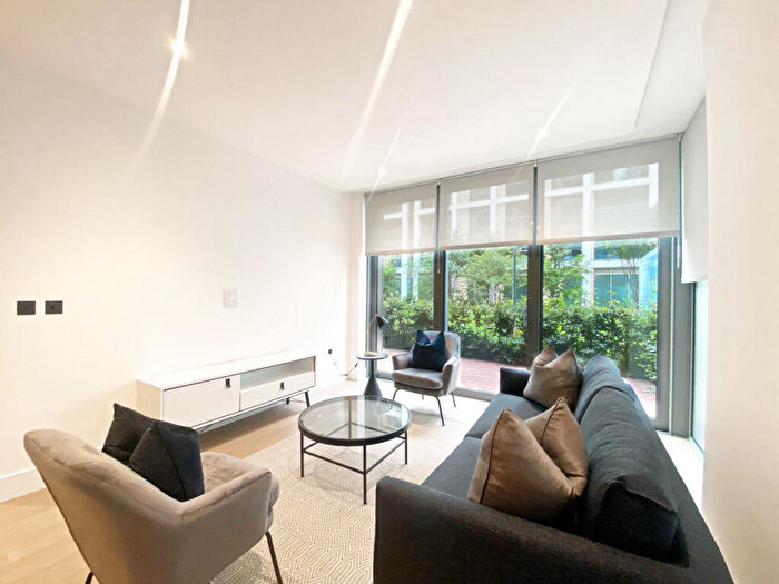 2 Bedroom Apartment To Rent In Prince Of Wales Drive, London, SW11