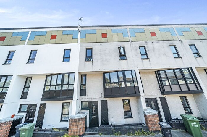 4 Bedroom Property To Rent In Sisulu Place, London, SW9