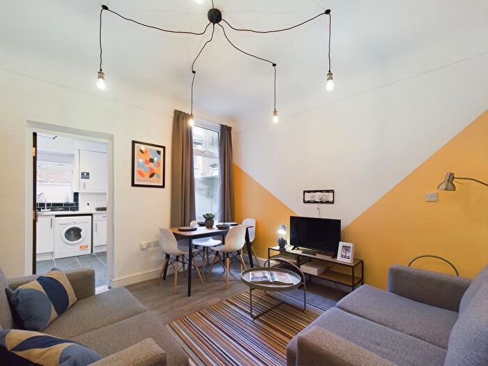 4 Bedroom Semi Detached House To Rent In Leopold Road, Liverpool, L7