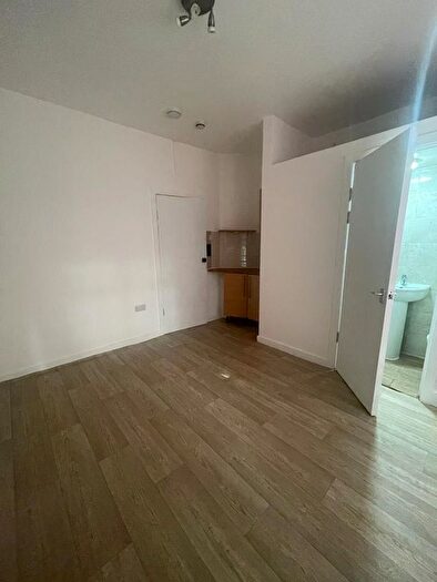 1 Bedroom Studio To Rent In London, IG11