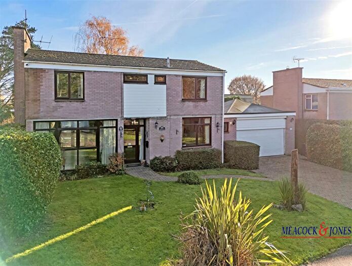 4 Bedroom Detached House For Sale In Tor Bryan, Ingatestone, Essex, CM4