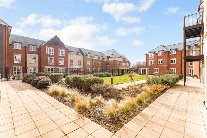 2 Bedroom Flat For Sale In Grove Road, Wantage, OX12