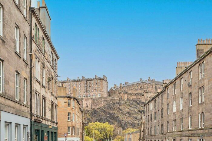 2 Bedroom Flat To Rent In Spittal Street, Edinburgh, EH3