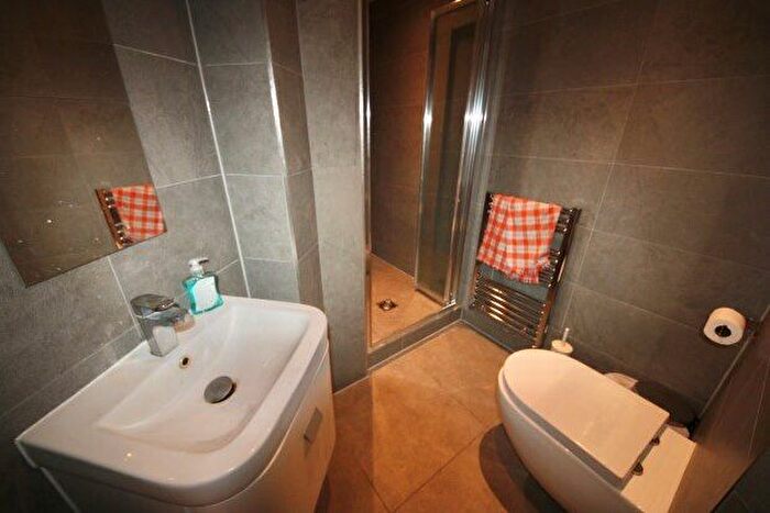 2 Bedroom Flat To Rent In Clifford Street, York, YO1