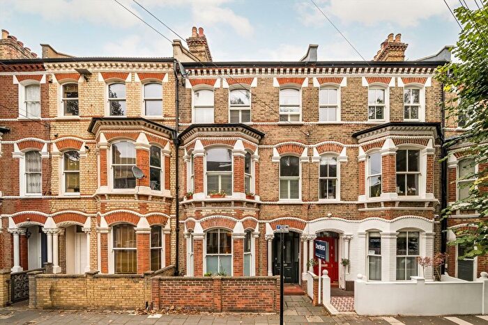 1 Bedroom Flat For Sale In St. Luke's Avenue, Clapham, SW4