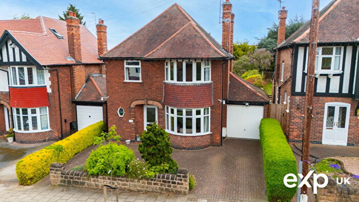 4 Bedroom Detached House For Sale In Harrow Road, West Bridgford, Nottingham, NG2