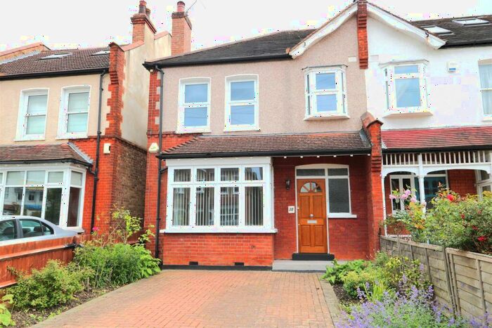 3 Bedroom House To Rent In Hoppingwood Avenue, New Malden, KT3