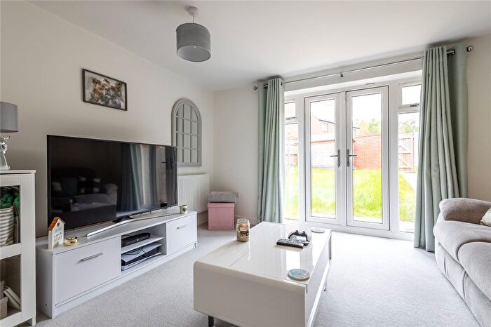 3 Bedroom End Of Terrace House For Sale In Ketley Park Road, Ketley, Telford, Shropshire, TF1