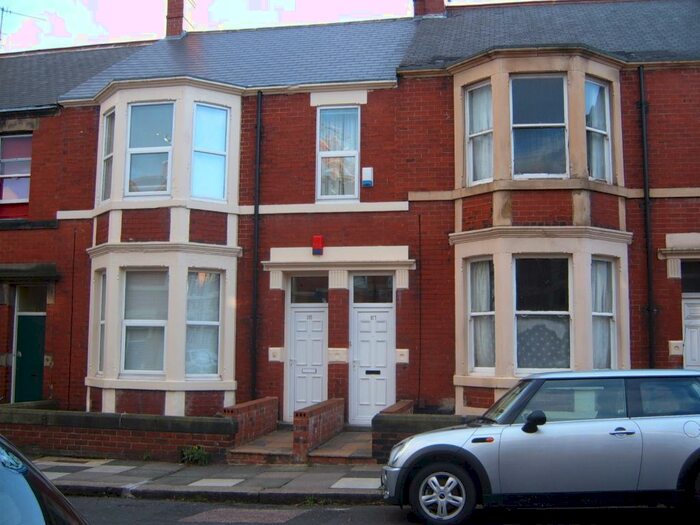 3 Bedroom Apartment To Rent In Shortridge Terrace, Newcastle Upon Tyne, NE2