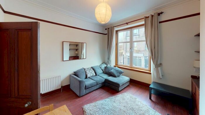 2 Bedroom Flat To Rent In Wallfield Crescent, Rosemount, Aberdeen, AB25