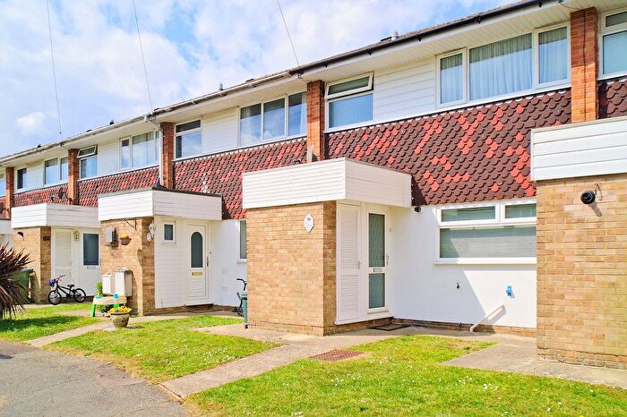 3 Bedroom Terraced House For Sale In The Croft, Bognor Regis, PO21