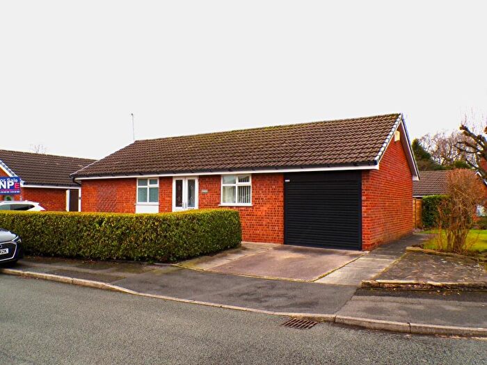 2 Bedroom Detached Bungalow For Sale In Severn Road, Hollinwood, Oldham, OL8