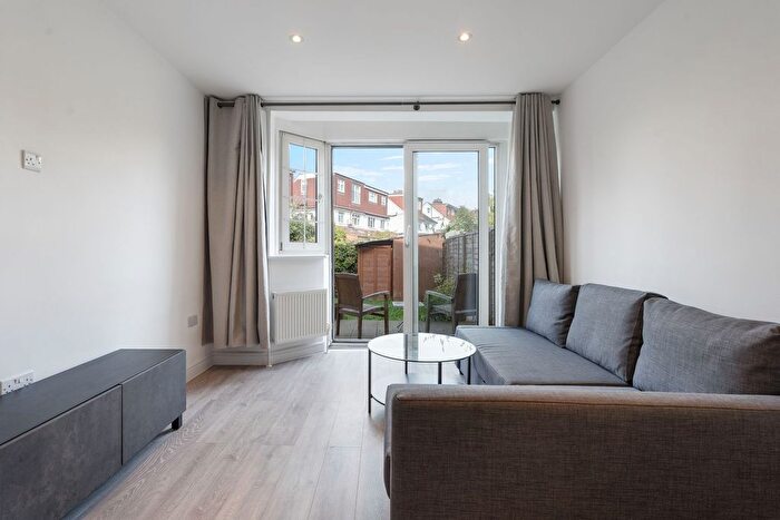 1 Bedroom Flat To Rent In Hendale Avenue, London, NW4