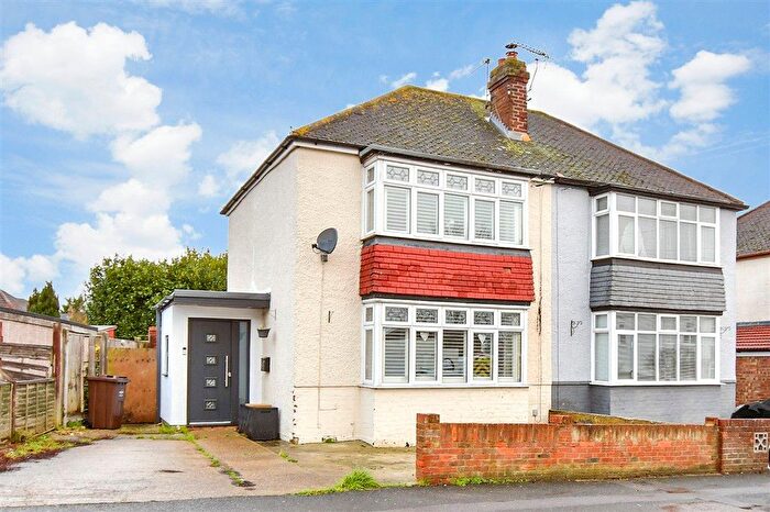 2 Bedroom Semi Detached House For Sale In Haig Avenue, Rochester, Kent, ME1